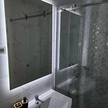 Apartment Mis Lux *